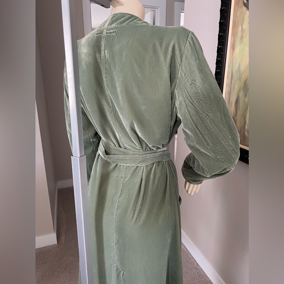 The MM6 MAISON MARGIELA Velvet Long House Coat - Picture 8 of 15